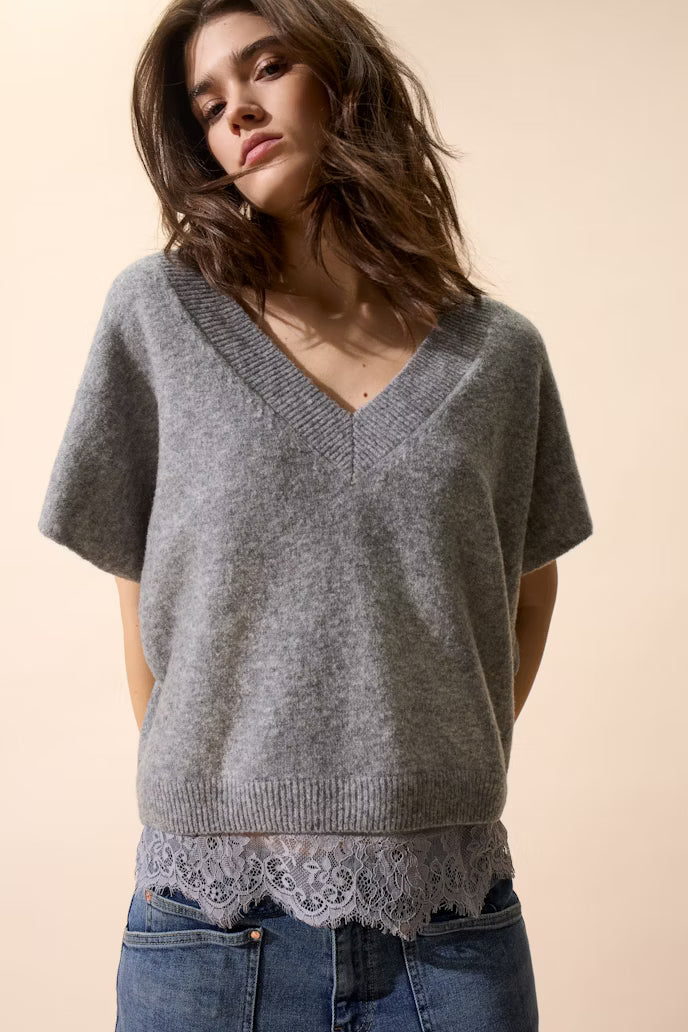 Oui - V Neck Slipover