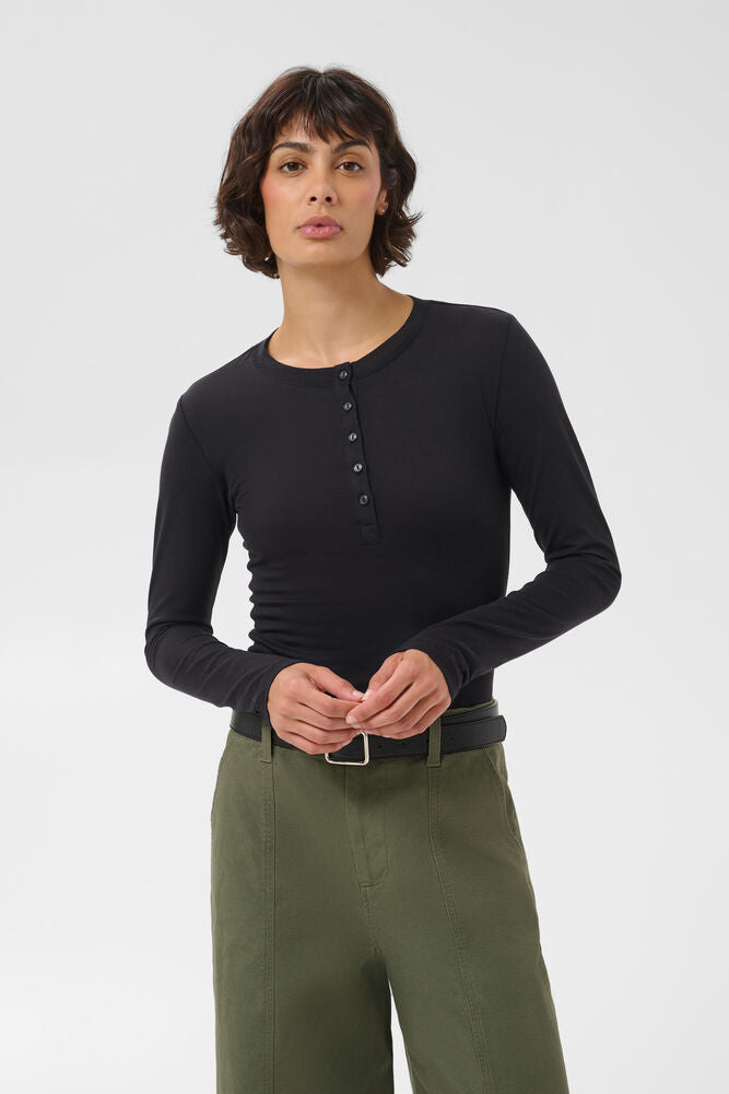 Part Two - Henley T - Chattia