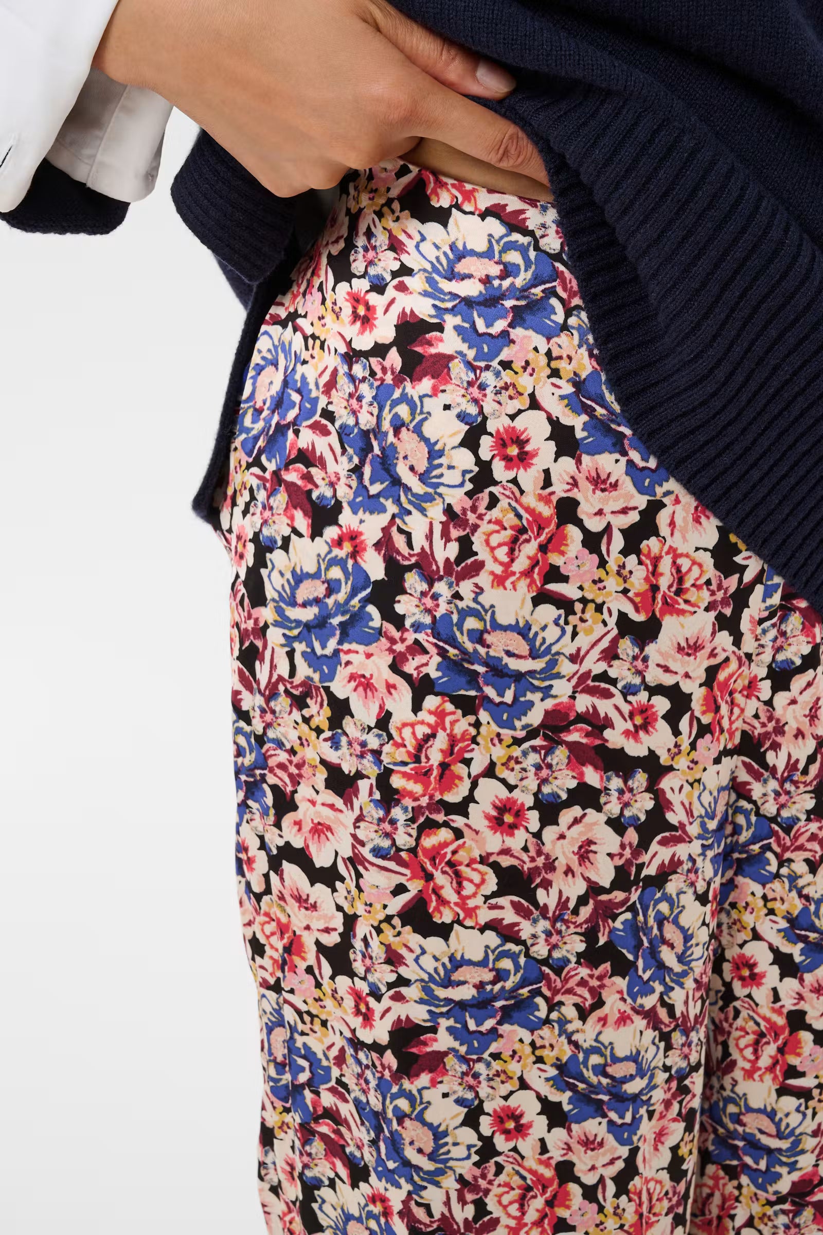 Part Two - Floral Trousers - Delal