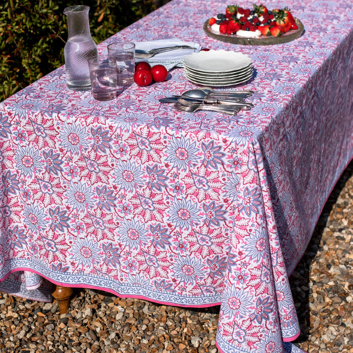 Faro - Tablecloth - Dahlia 180 x 360cm
