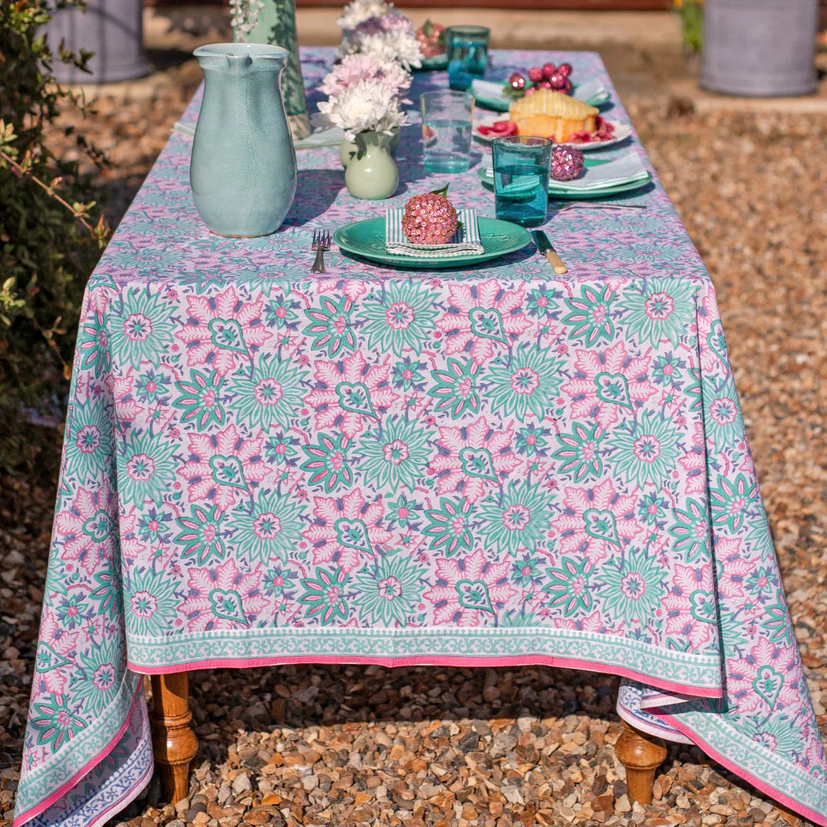 Faro - Tablecloth - Dahlia  170 x 270cm