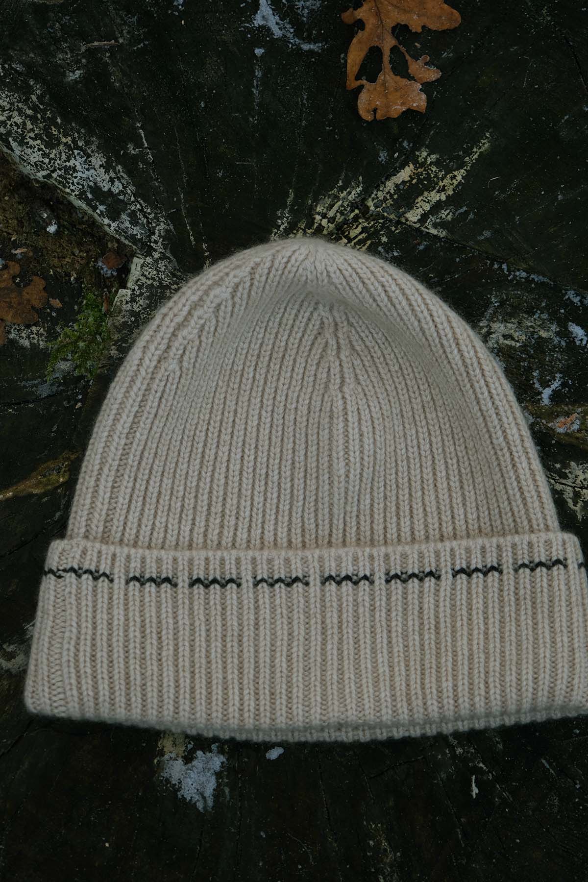Oats & Rice - Stitch Beanie