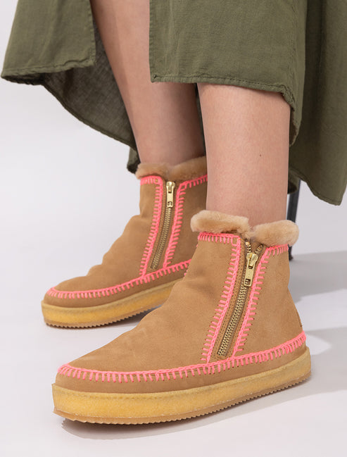 Laidback London - Suede Boot - Setsu