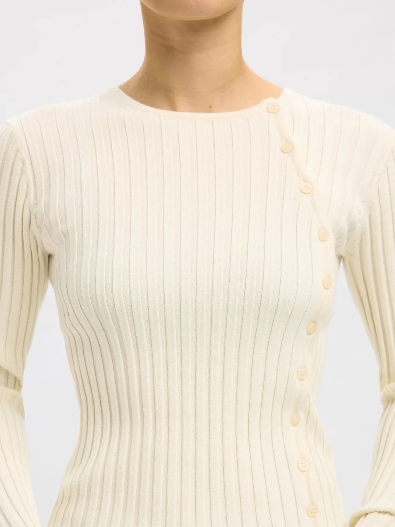 Selected - Button Top - Helen