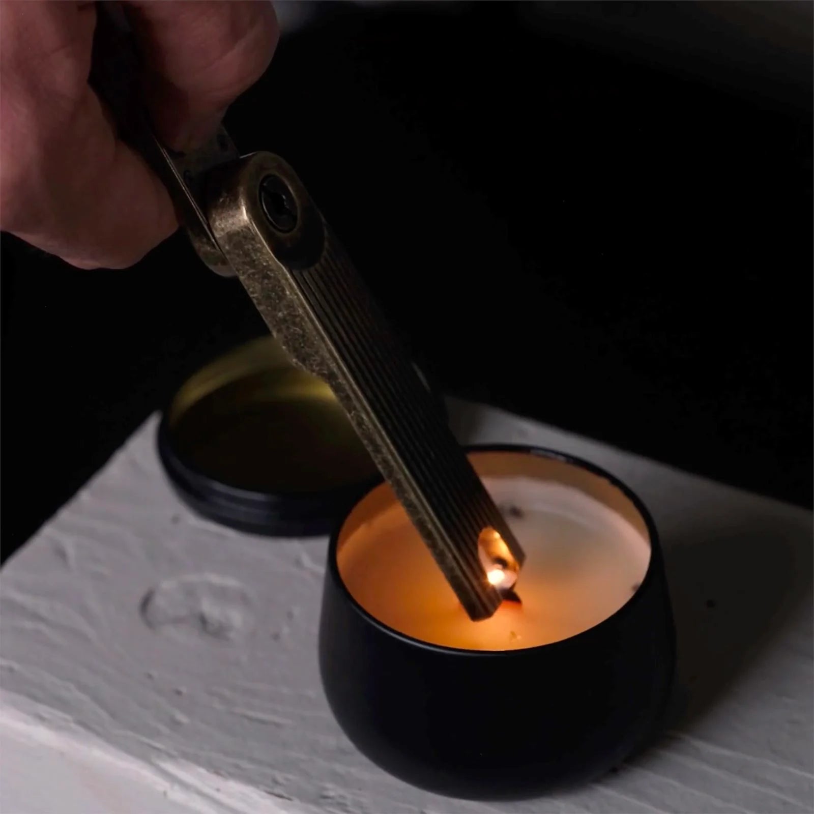Barebones - Pivot Arc Lighter