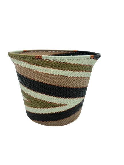 Mahatsara Wire Weave Planter - Medium